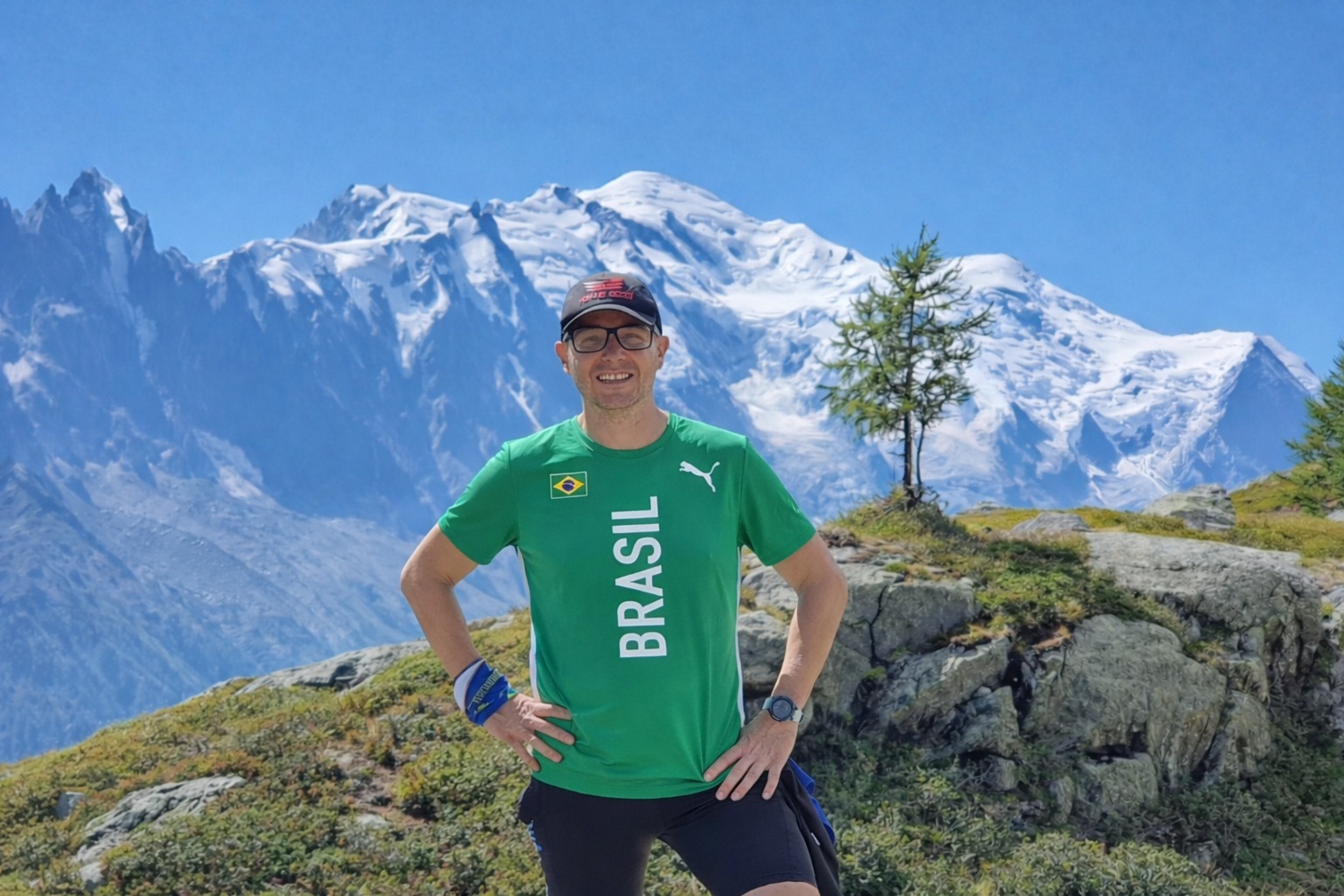 Marco Aurélio Piazza com a camisa do Brasil em Chamonix